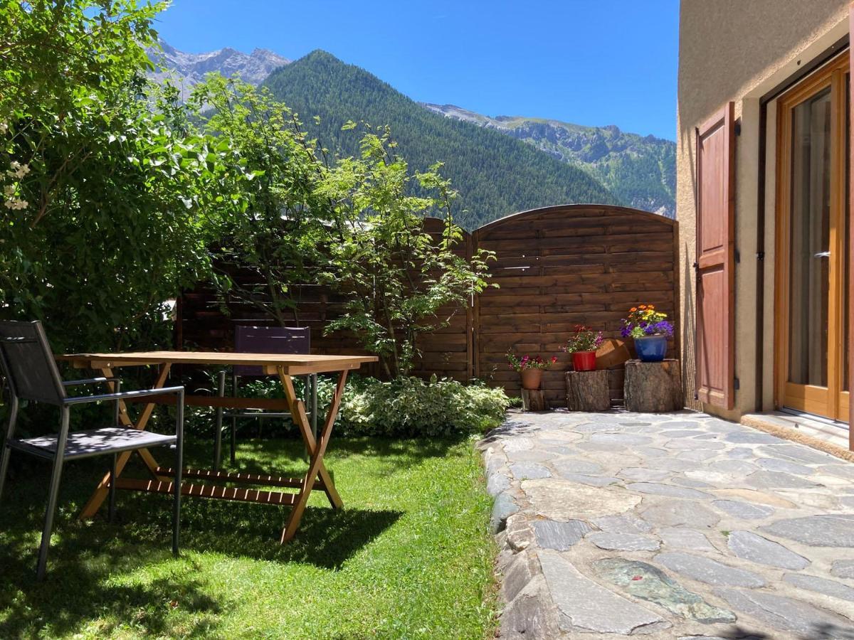 La Saume Apartment Сейяк Екстериор снимка